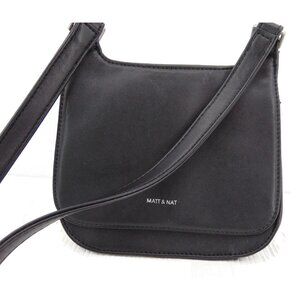 Matt Nat Black Vegan Small Purse Cross Body Bag Flap Snap Adjustable Strap Luna